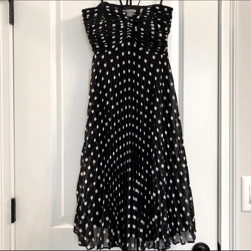Ann Taylor Pleated Patterned Dress